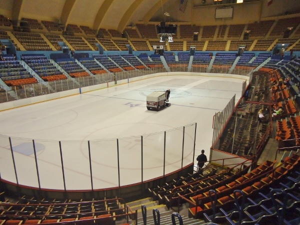 Barn Blog: The Hershey Park Arena | The Pink Puck